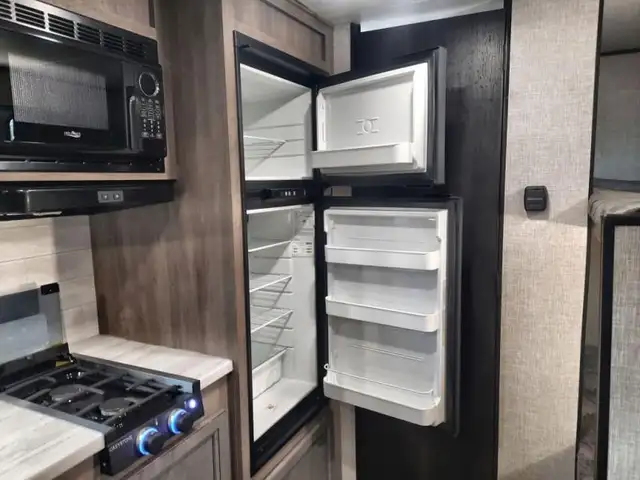 2023 Starcraft Autumn Ridge 180BHS in Travel Trailers & Campers in St. Albert - Image 27