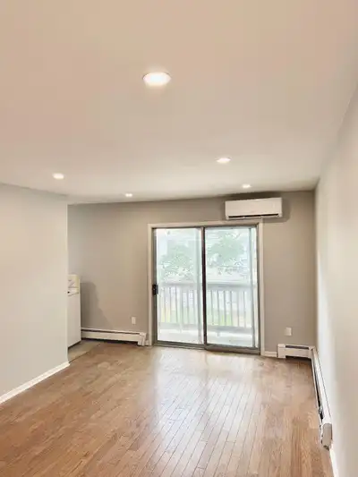 284 Albert St. Unit 6 Windsor NS - 2 Bedroom Apartment Available July 1st 2026 Newly renovated 2-bed...