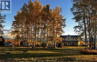 For more information, click the Brochure button. Subdivide this potential stunning 76.85 acre proper...