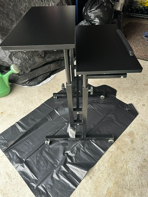 Mobile Computer Desk in Other in Mississauga / Peel Region - Image 5