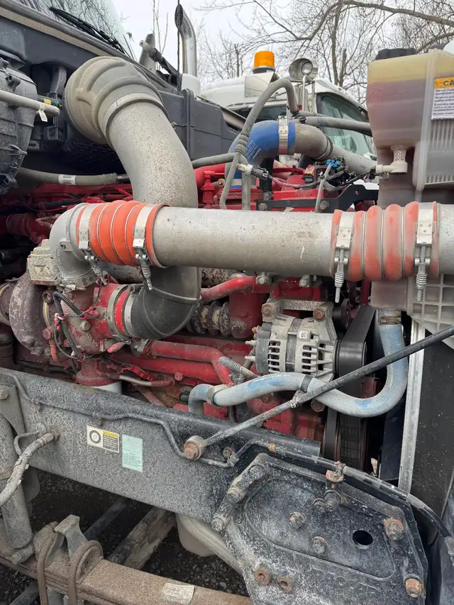 2020 Kenworth T680 Heavy Spec in Heavy Trucks in Hamilton - Image 13
