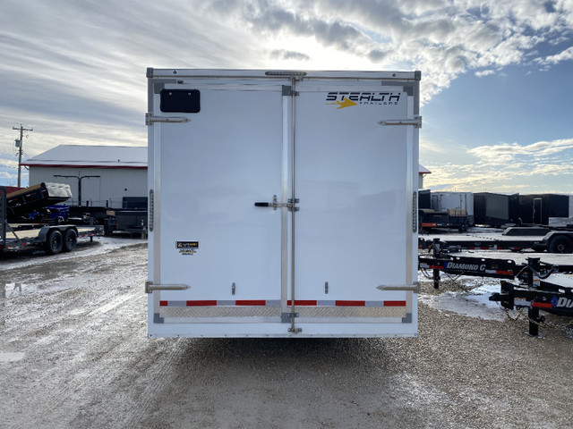 2021 Stealth 8.5' x 24' x 90" Flat Front Enclosed Trailer in Cargo & Utility Trailers in Regina - Image 3