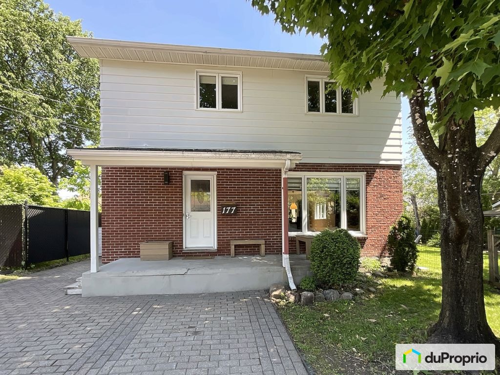 $625,000 - 2 Storey for sale in Otterburn Park — photo 1