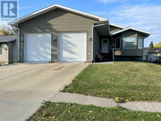 11404 105 Street Fairview, Alberta in Houses for Sale in Grande Prairie