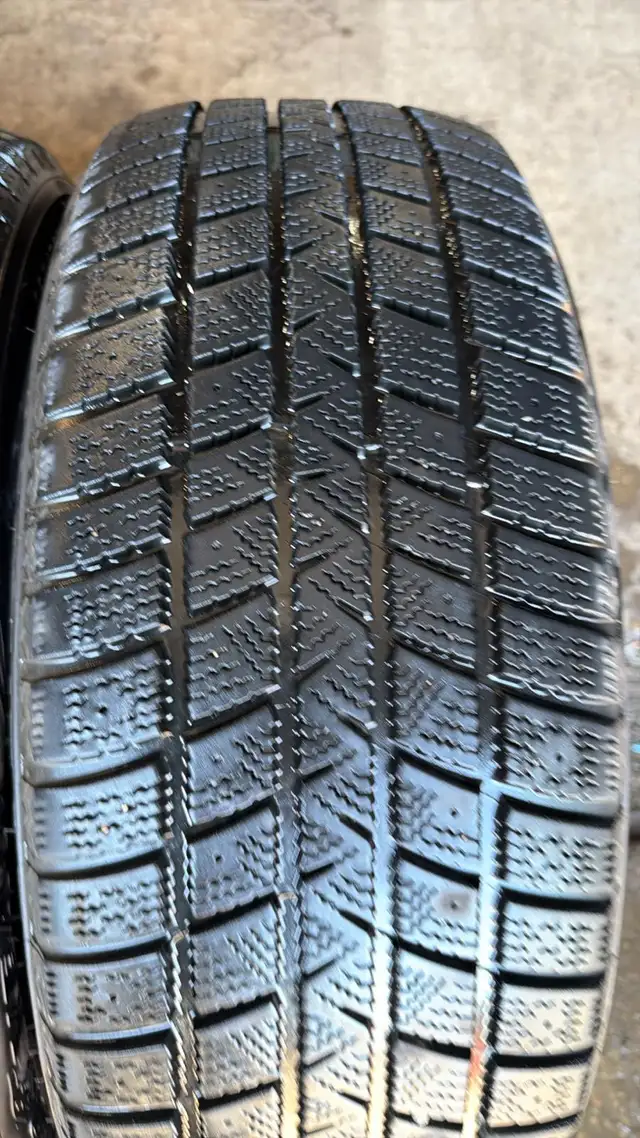 235 55 19 - WINTER - GOODYEAR WINTERCOMMAND - SET OF 4 in Tires & Rims in Kitchener / Waterloo - Image 4