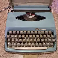 Vintage Typewriter (50s-60s)
