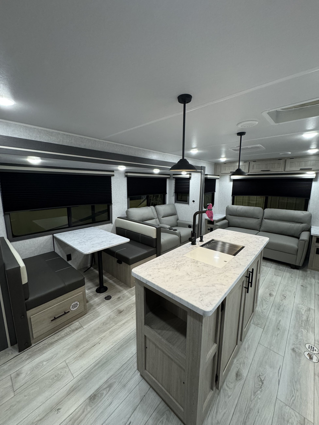 2026 Forest River DELLA TERRA 272RL in Travel Trailers & Campers in Regina - Image 8
