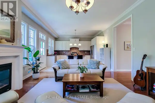 16 BROCK STREET Niagara-on-the-Lake (Town), Ontario in Houses for Sale in St. Catharines - Image 20
