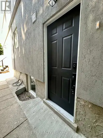 BASEMENT - 6 LAPP STREET Toronto (Rockcliffe-Smythe), Ontario
