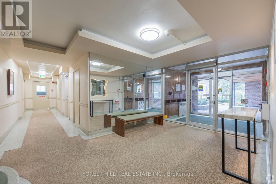 309 - 291 AVENUE ROAD Toronto (Yonge-St. Clair), Ontario 3