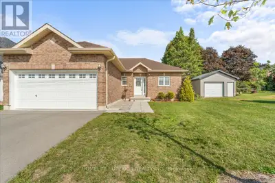 Welcome to 42 Birch St in a well established neighbourhood in the quaint Village of Norwood. This ho...