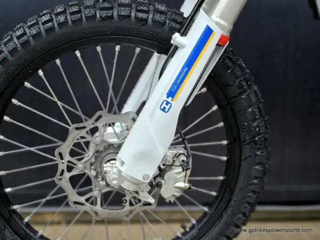 2025 Husqvarna FE 350S Heritage in Dirt Bikes & Motocross in Oshawa / Durham Region - Image 7