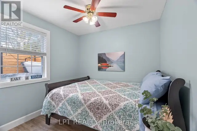 7652 RIVERSIDE DRIVE Lambton Shores (Port Franks), Ontario in Houses for Sale in Grand Bend - Image 16