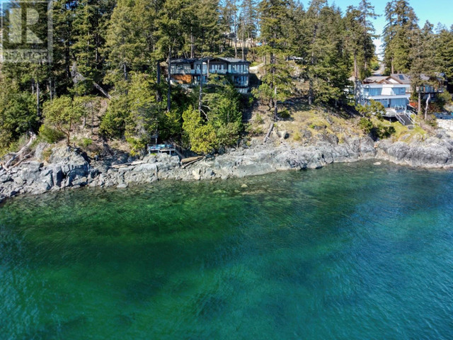 12412 ARBUTUS LANDING ROAD Pender Harbour, British Columbia in Houses for Sale in Sunshine Coast - Image 3