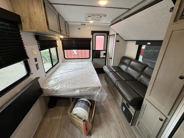 2026 ,Sun Lite,Sunset Park RV 15RBE in Travel Trailers & Campers in Kamloops - Image 5