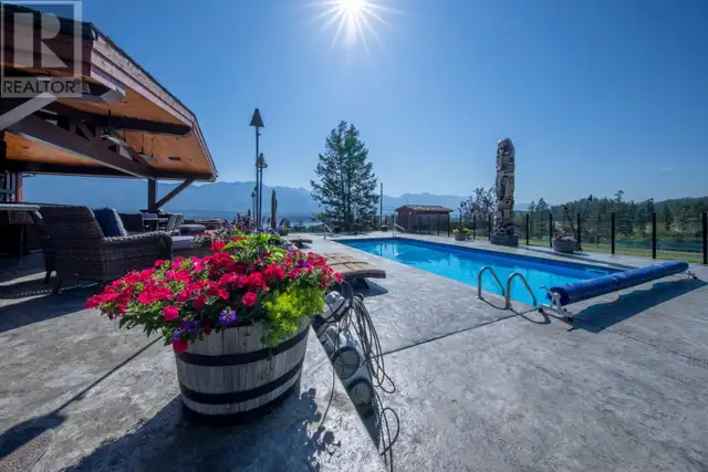 2175 WESTSIDE Road Invermere, British Columbia in Houses for Sale in Revelstoke - Image 15
