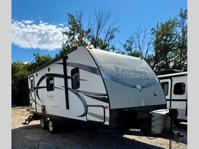 Please contact Mike at 250-488-4027 for more information 26’ long bumper to bumper Winter package Al...