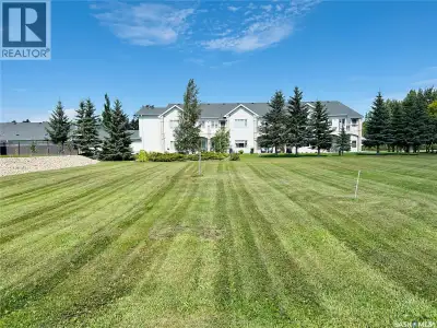 Perfect spot to build your dream home! 66.88' x 100' lot close to the hospital! Pavement infront wit...
