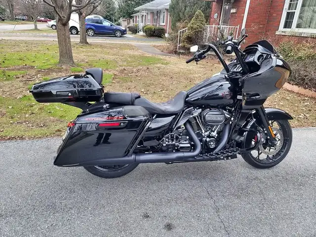 2021 HARLEY-DAVIDSON ROAD GLIDE-FINANCE AVAILABLE!  in Street, Cruisers & Choppers in Winnipeg - Image 4