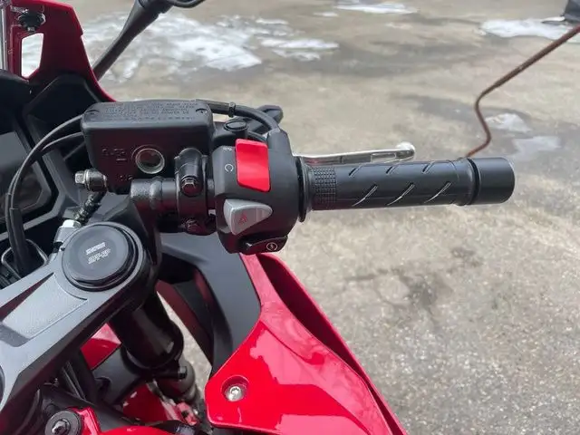 2025 Honda CBR500R in Street, Cruisers & Choppers in Calgary - Image 14