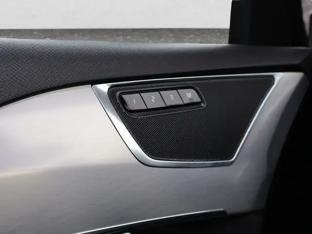 2018 Volvo XC90 in Cars & Trucks in Oakville / Halton Region - Image 35