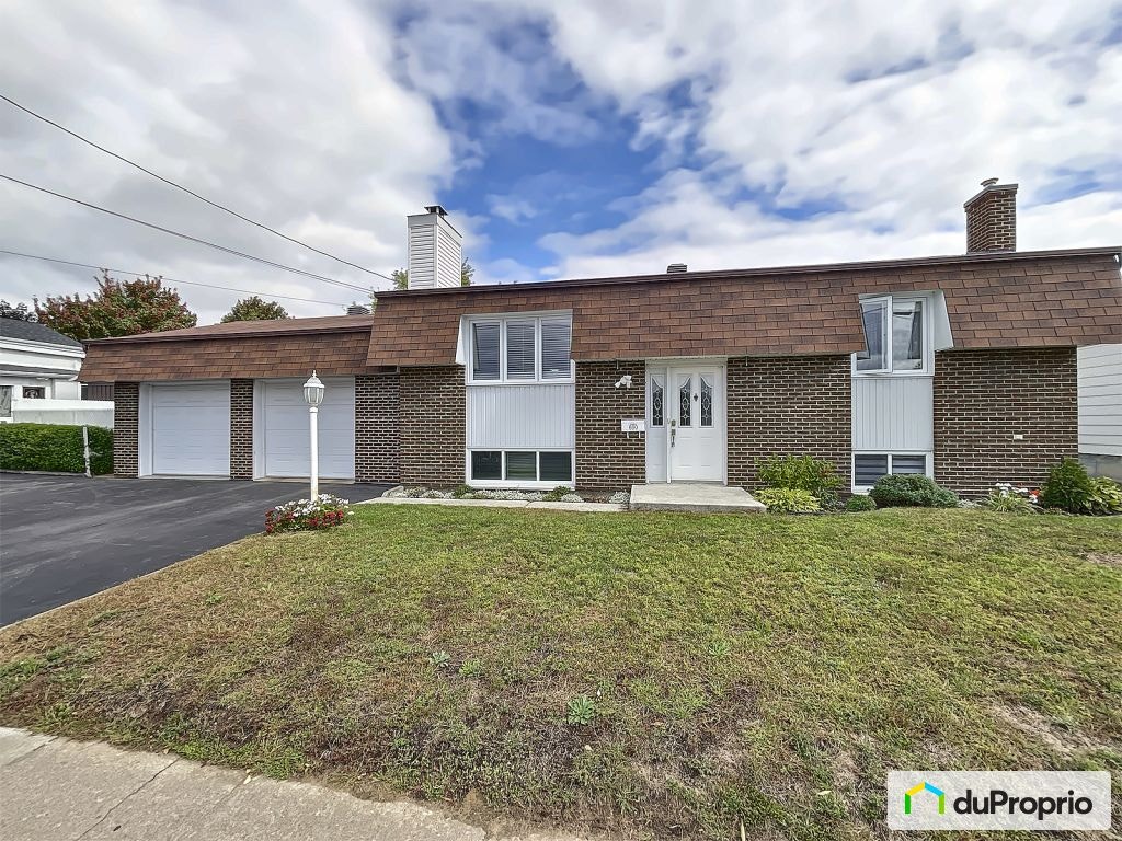$440,000 - Bungalow in Trois-Rivières (Cap-De-La-Madeleine) — photo 1