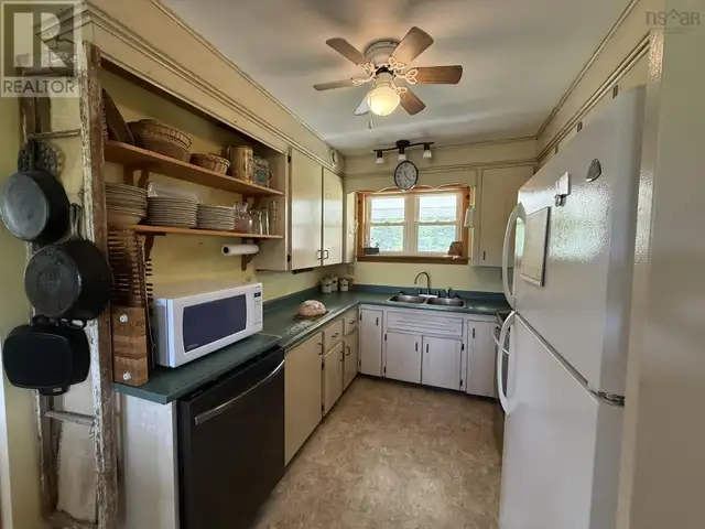 3281 Highway 6 Waldegrave, Nova Scotia in Houses for Sale in New Glasgow - Image 6