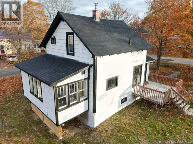 54 Pleasant Avenue McAdam, New Brunswick in Houses for Sale in Fredericton - Image 5