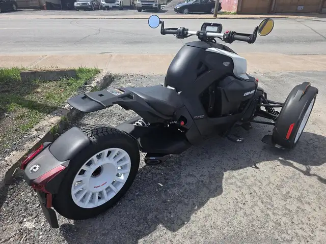 2023 Can-Am Ryker Rotax(R) 900 ACE(TM) - Classic Series ralley in Street, Cruisers & Choppers in New Glasgow - Image 4