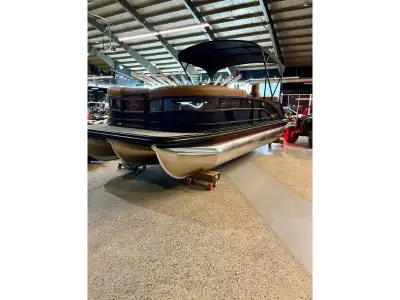Bienvenue chez Adrenaline Sports Québec ! 2026 BENNINGTON M24 Serie Luxe BENNINGTON M24 Serie Luxe 2...