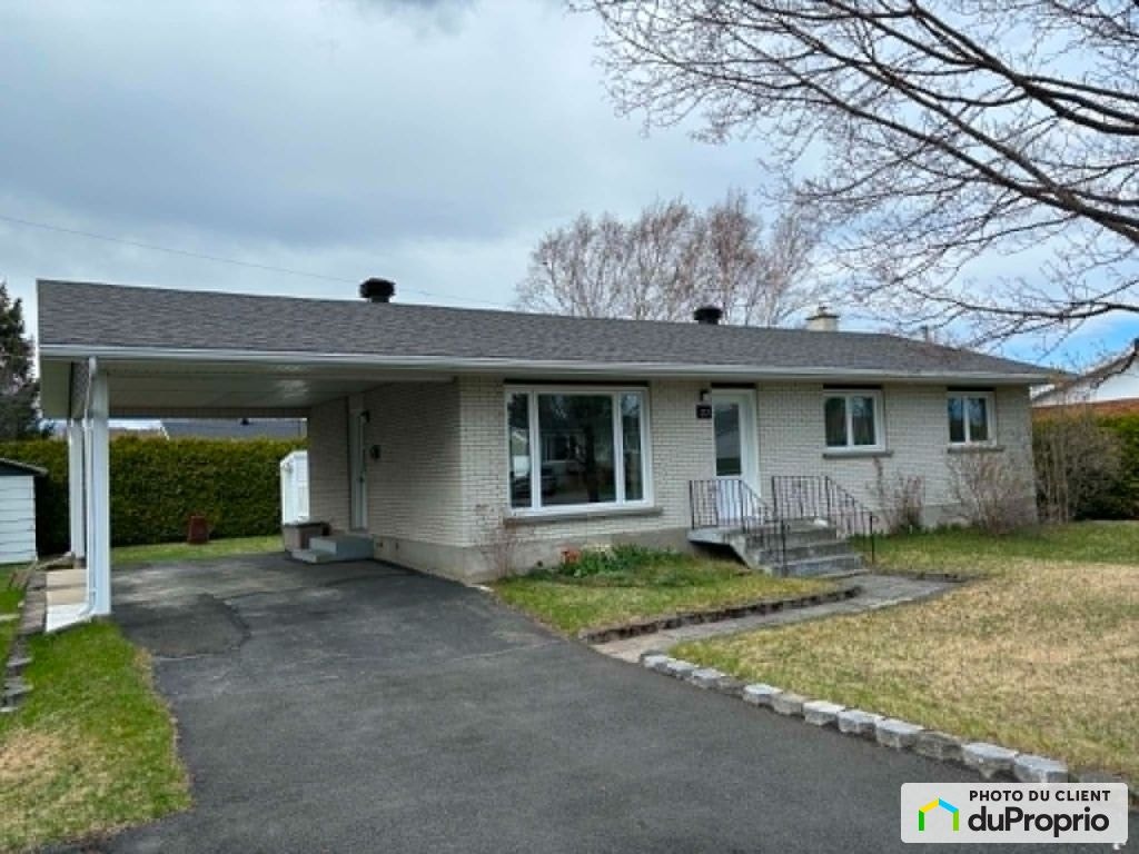 $299,000 - Bungalow for sale in Riviere-Du-Loup — photo 2