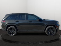 If you are looking for a mid-size SUV that balances premium cabin luxury, advanced driver safety tec... (image 5)
