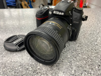Nikon D7000 16.2 MP w/ 18-200mm Lens
