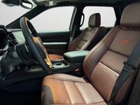 Leather Trimmed Bucket Seats, Remote Start System, Heated Front Seats, Heated Steering Wheel, Ventil... (image 9)