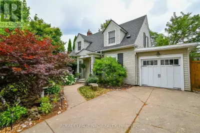 Nestled on a tree-lined street overlooking twelve mile creek, in one of the citys most cherished his...