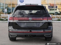 Command the road and accommodate your entire crew in this virtually new 2025 Volkswagen Atlas Comfor... (image 4)