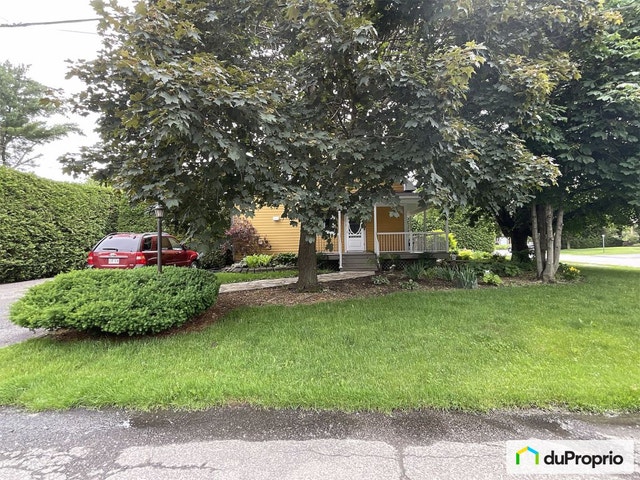 16e Avenue — photo 2
