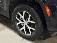 Crowfoot Hyundai, AMVIC Licensed Dealer The 2024 Jeep Grand Cherokee Limited is a highly popular, we... (image 4)