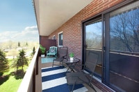 PERFECT FOR MATURE ACTIVE ADULTS, RETIREES AND SENIORS! SPACIOUS 1 BEDROOM APARTMENT FOR RENT IN OWE... (image 7)