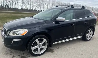 3.0L V6 AWD, Fully loaded luxury vehicle. Fresh safety! Ready to register! $8995