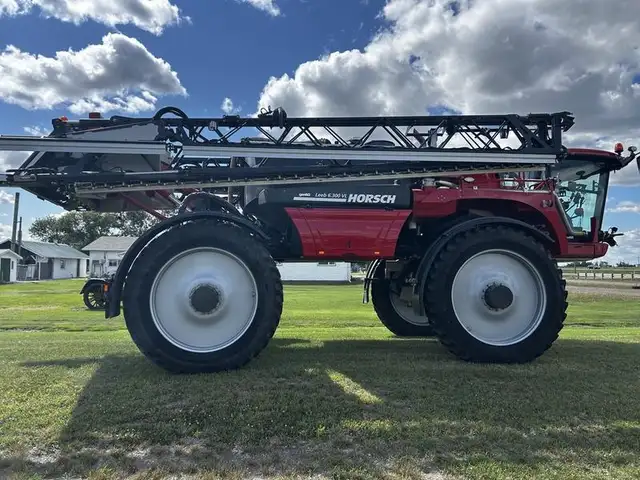 2022 HORSCH LEEB 6.300VL SPRAYER in Farming Equipment in Winkler - Image 7