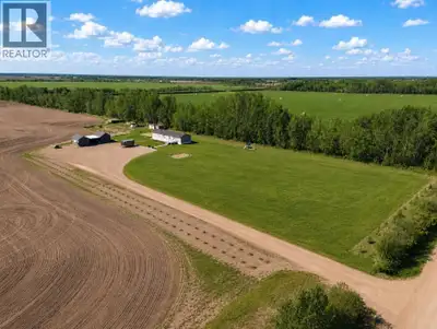Take a look at this 12.5 acre parcel with a 2021 4 bedroom 22x76' Triple M modular home! This new ac...