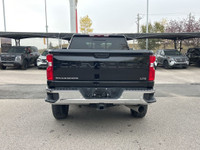 2024 CHEVROLET SILVERADO LTZ CREW CAB 4X4 - 6.6 DURAMAX DIESEL - NO ACCIDENTS - ONE OWNER FEATURES I... (image 5)