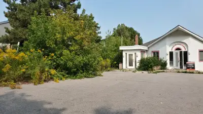 Fully renovated medical office and spa for rent. The clinic has been established for many years offe...