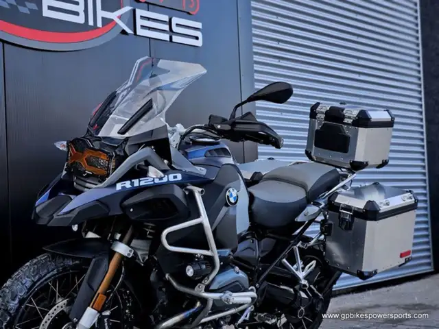 2016 BMW R1200GS Adventure Touring Ocean Blue Metallic Matt in Dirt Bikes & Motocross in Oshawa / Durham Region - Image 13
