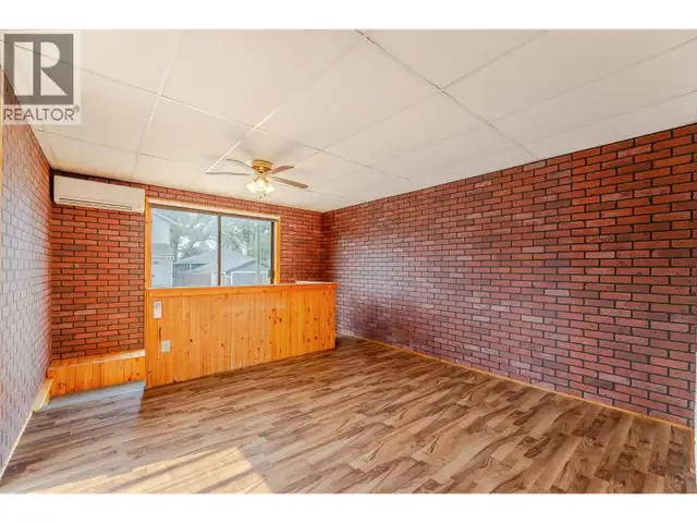 553 Papineau Street Penticton, British Columbia in Houses for Sale in Penticton - Image 6