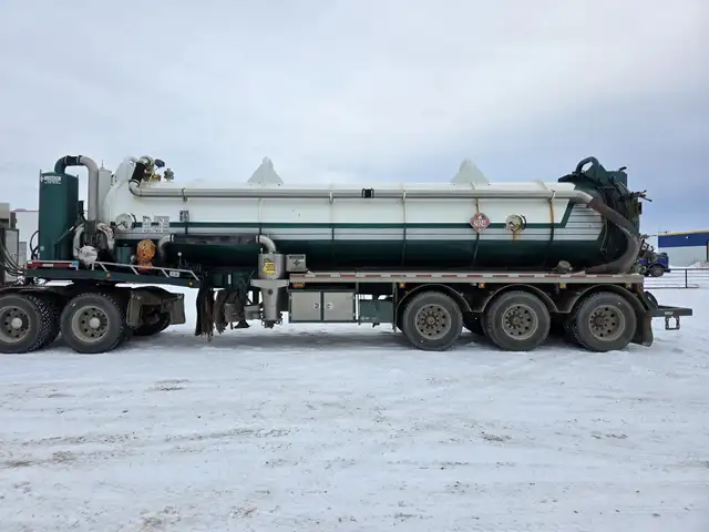 2009 KENWORTH T800 in Heavy Trucks in Saskatoon - Image 70