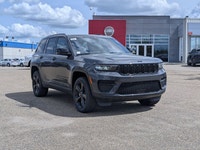 The new 2025 Jeep Grand Cherokee Altitude is a versatile midsize SUV that blends capability, advance... (image 8)