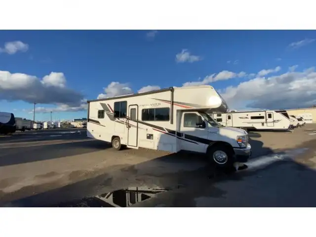 2023 Coachmen RV Freelander 29KB in RVs & Motorhomes in Dawson Creek - Image 9