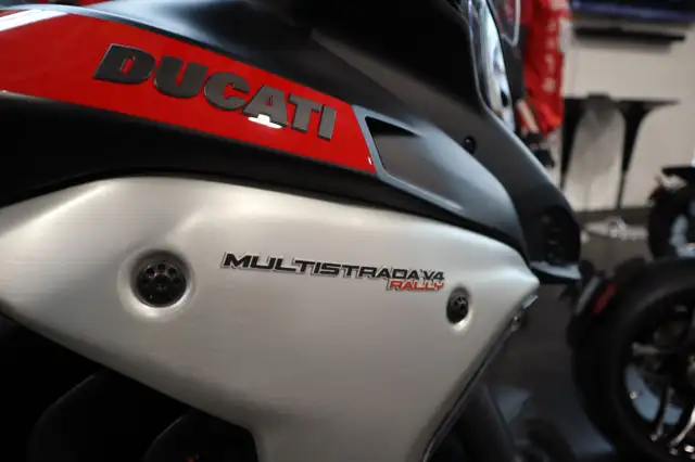 2025 Ducati Multistrada V4 Rally Brushed Aluminium & Matt Black in Sport Touring in Edmonton - Image 4